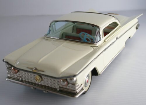 Nomura Japan 50’s Buick Hardtop 1959 Friction 11.75 inches (30 cm) original tin toy car - Image 3