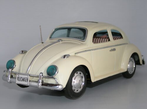 Bandai Japan 60’s Volkswagen Beetle Kingsize Battery Operated 15 inches (38 cm) original tin toy car. - Image 3