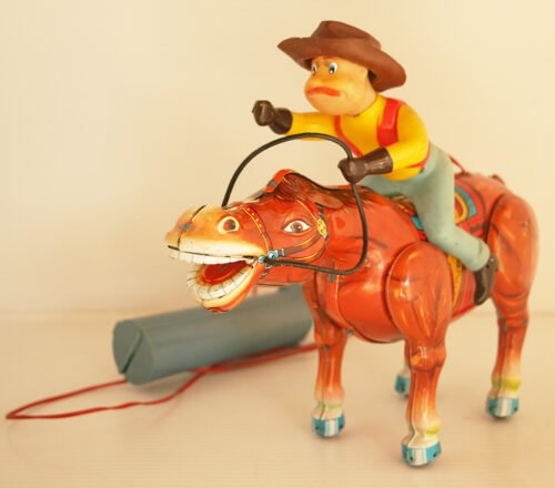 Masudaya MT 60’s Western Ranger R/C Battery Operated 11 inches (28 cm) original tin toy - Image 3