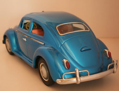 Bandai Japan 60’s Big Volkswagen Beetle Friction 15 inches (38 cm) original tin toy car - Image 4