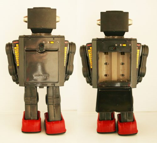 Horikawa S.H Japan 60’s Mr. Hustler Robot Battery Operated 11.5 inches (29 cm) original tin toy Robot - Image 7