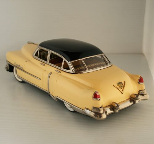 Marusan Kosuge Japan 50’s Cadillac 1951 Friction 12.5 inches (32cm) original tin toy car - Image 4