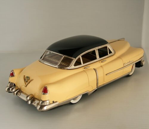 Marusan Kosuge Japan 50’s Cadillac 1951 Friction 12.5 inches (32cm) original tin toy car - Image 5